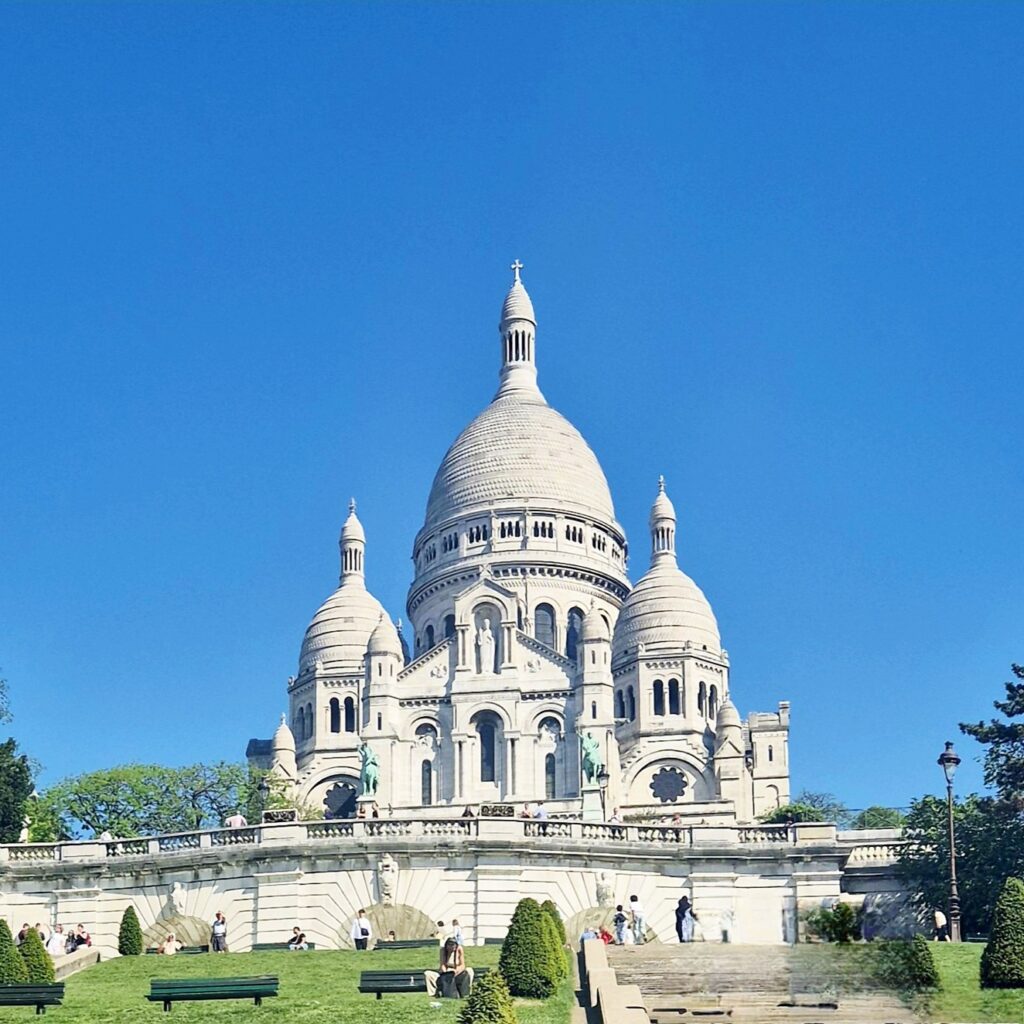 Paris-Sacre-Coeur - Away with Ray