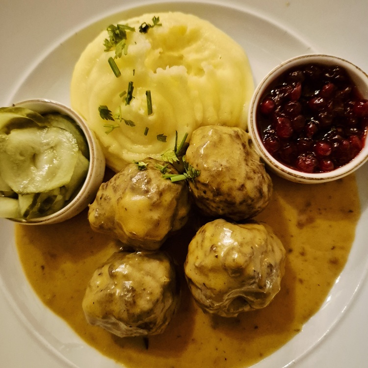 Stockholm-Swedish-meatballs - Away with Ray